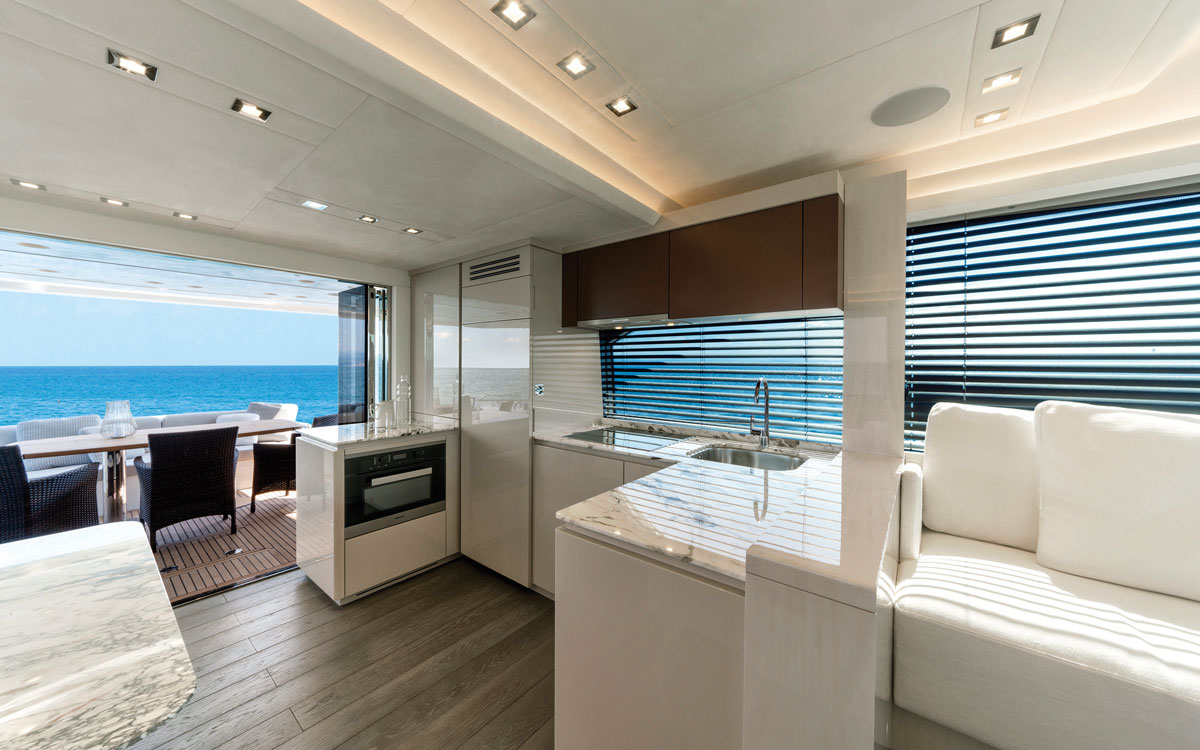 monte-carlo-yachts-66-test-galley