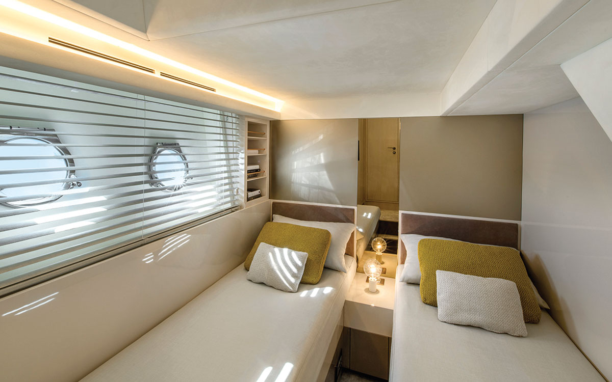 monte-carlo-yachts-66-test-twin-cabin