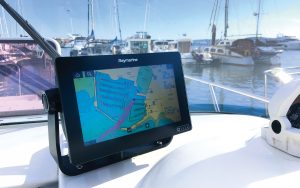 Raymarine-Axiom-touchscreen-mfd-chartplotter-tested