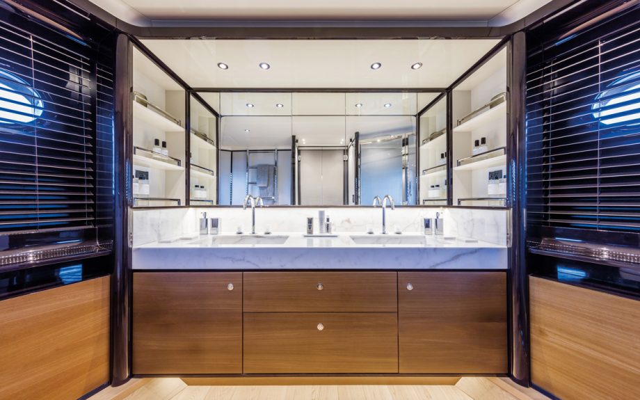 absolute-Navetta-73-yacht-test-review-master-cabin-en-suite