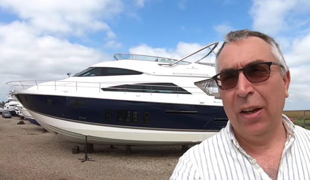 fairline-squadron-65-yacht-tour-selfie