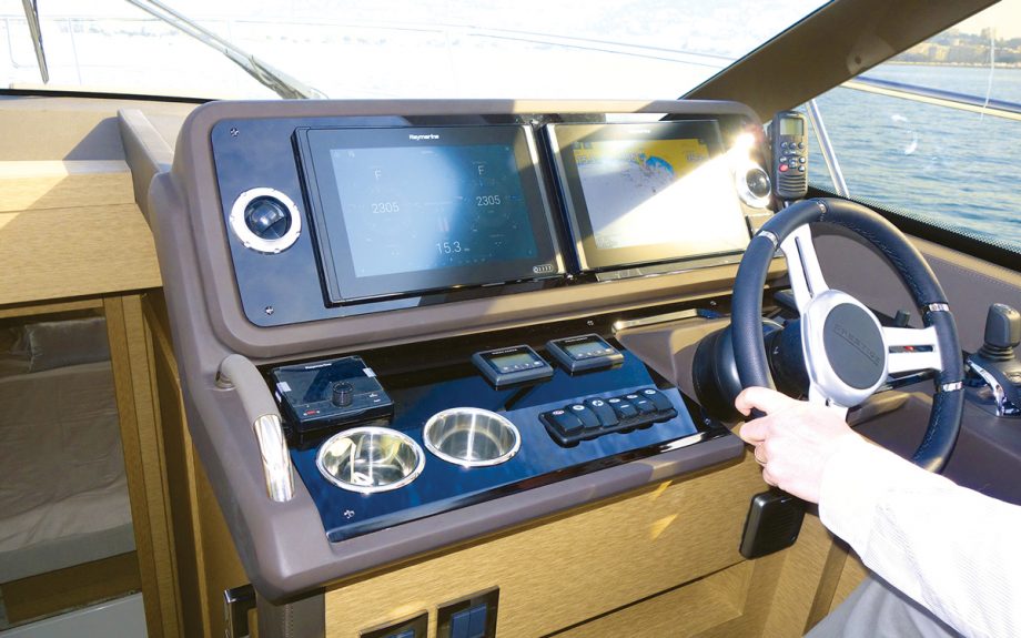 prestige-460s-yacht-review-helm