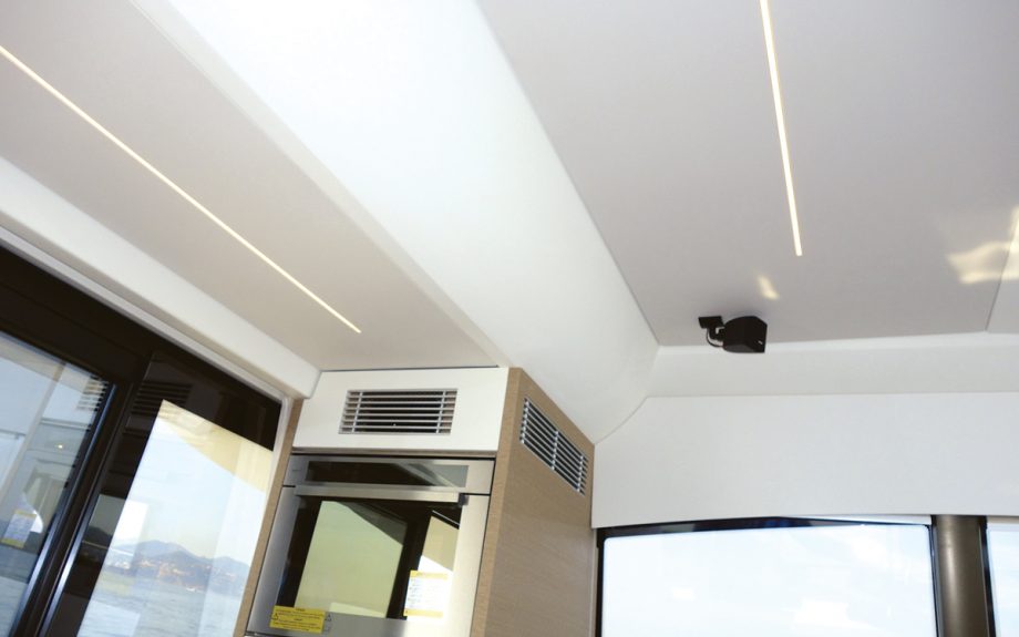 prestige-460s-yacht-review-led-lighting