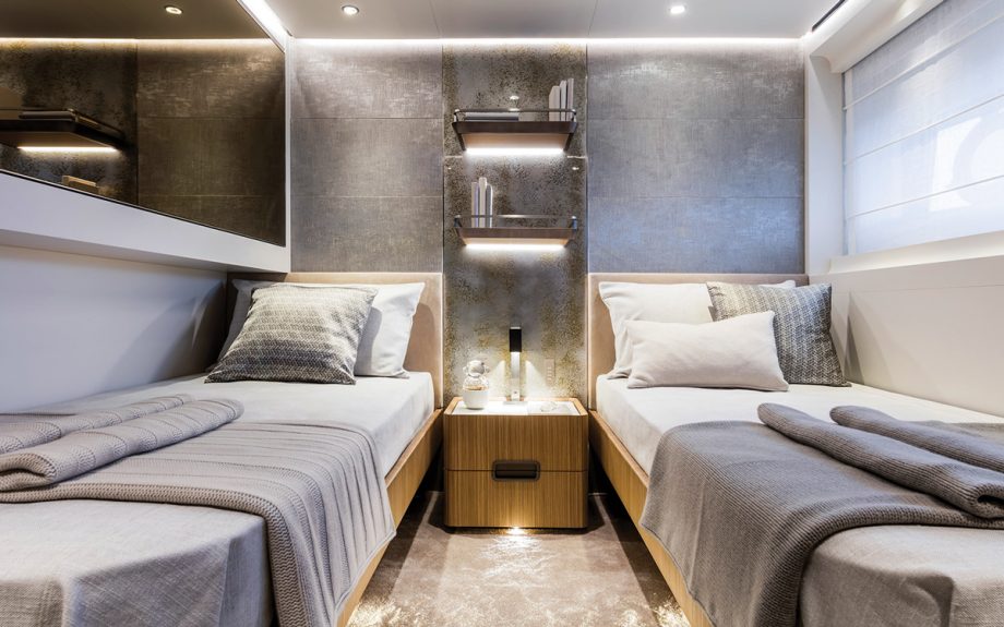 custom-line-120-yacht-test-twin-cabin