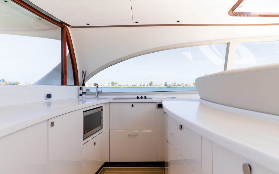 zeelander-72-yacht-test-galley-credit-jeff-brown-breed-media
