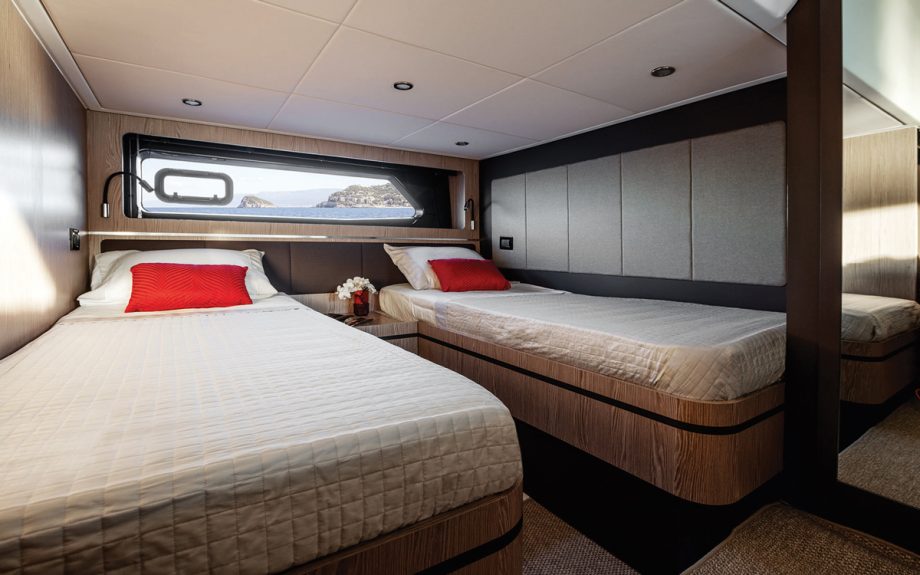 azimut-atlantis-45-yacht-review-twin-cabin