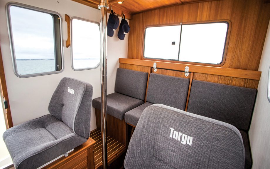 botnia-targa-25-1-outboard-powered-boat-review-wheelhouse-credit-richard-langdon