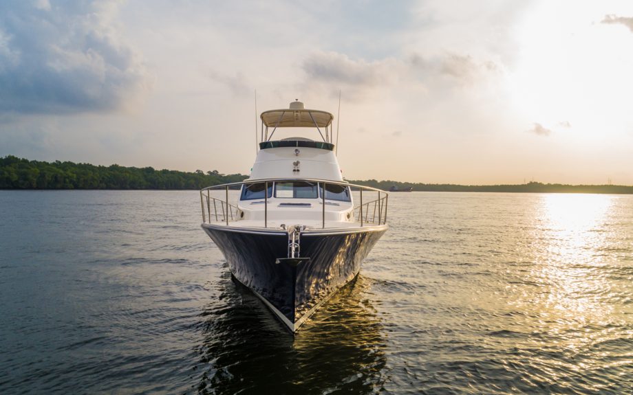 Palm-Beach-50-fly-yacht-review-bow