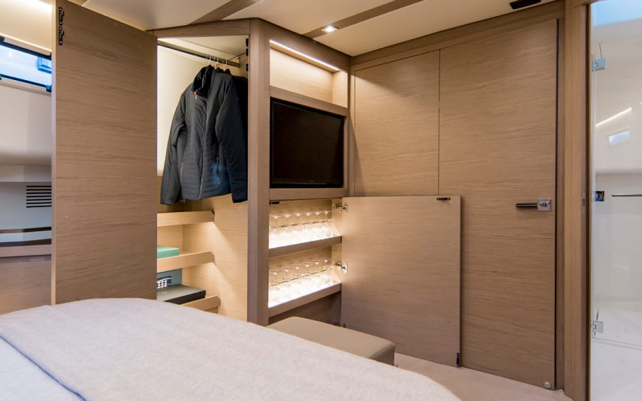 Pardo-50-yacht-review-wardrobe-wine-storage