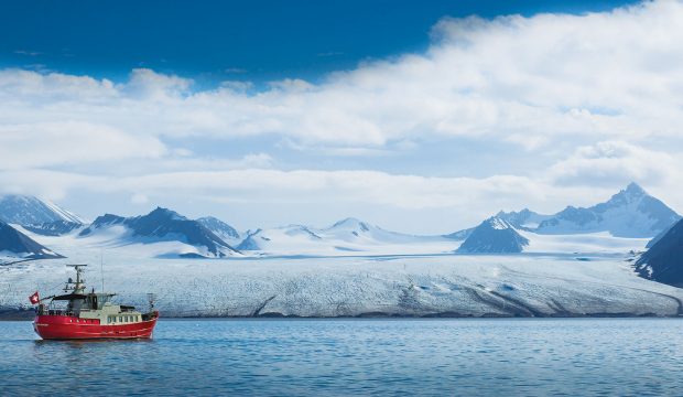 cruising-svalbard-san-gottardo-glacier-hero-credit-dag-pike