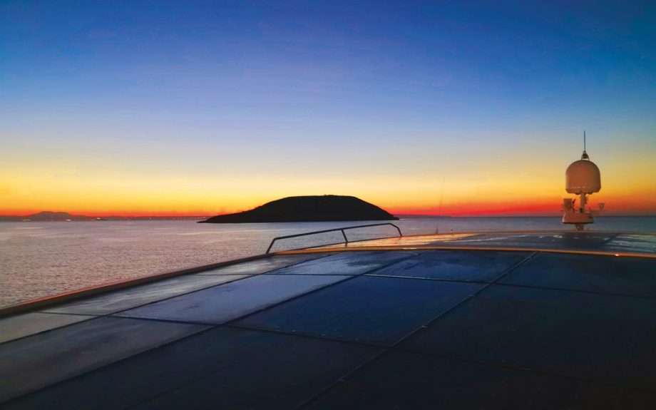 silent-yachts-55-electric-catamaran-solar-panels