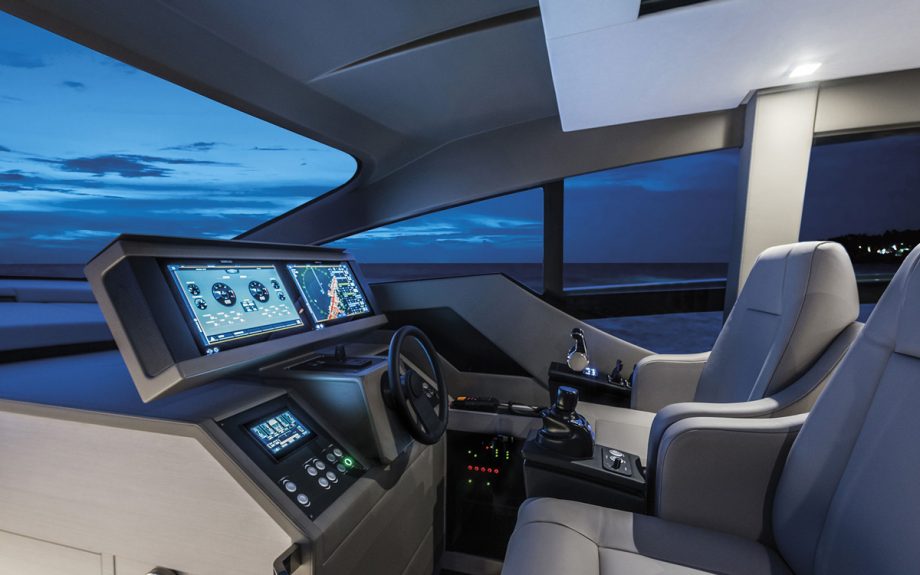 Pershing-7x-new-yachts-helm
