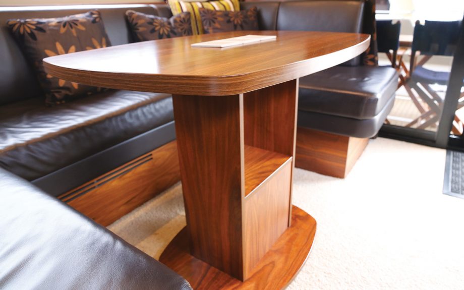 diy-flybridge-Fabritec-F44-interior-detail-credit-hugo-andreae