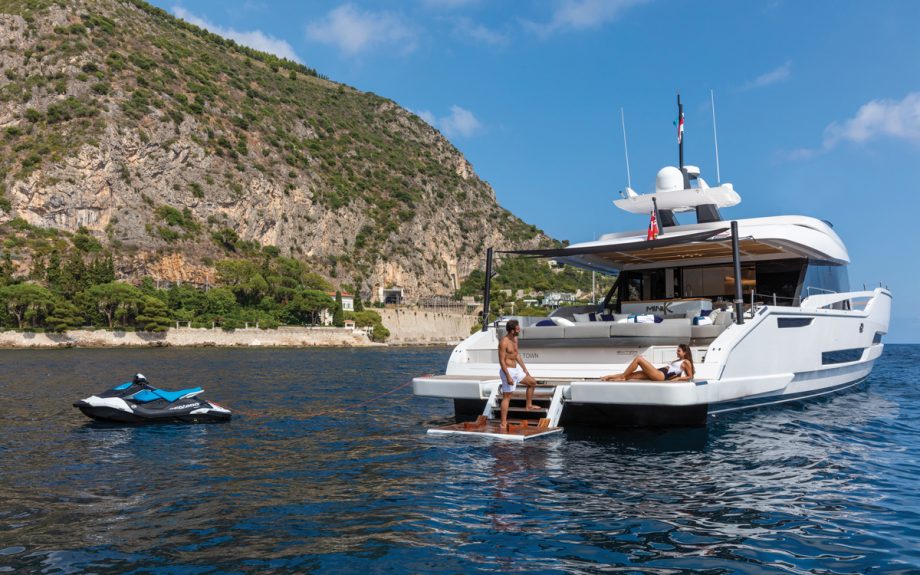 Extra-86-fast-yacht-review-aft-view