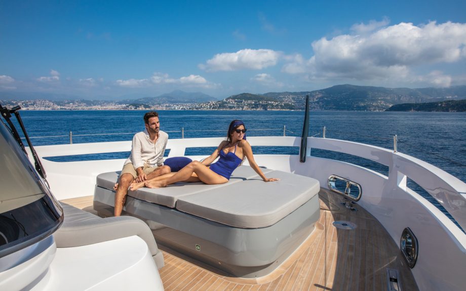 Extra-86-fast-yacht-review-foredeck