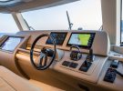 Extra-86-fast-yacht-review-helm