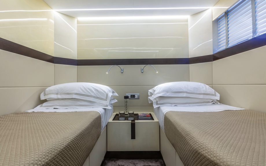 Extra-86-fast-yacht-review-twin-cabin