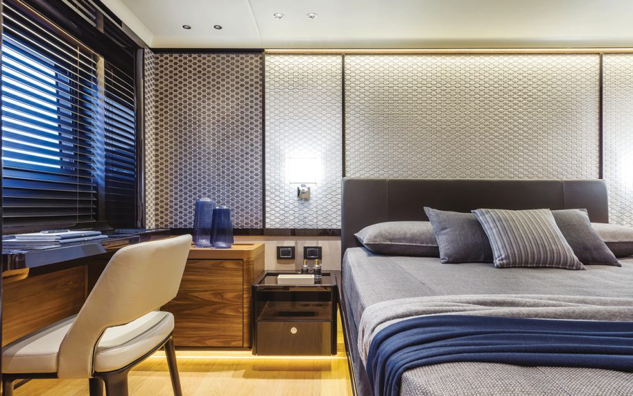 absolute-navetta-68-yacht-test-review-vip-cabin