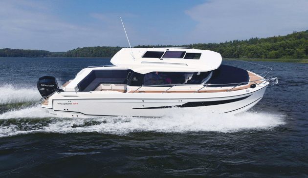 parker-920-max-yacht-tour-video