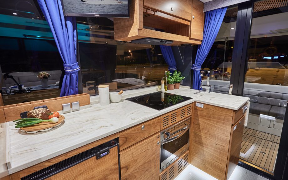 delphia-bluescape-1200-fly-yacht-review-galley