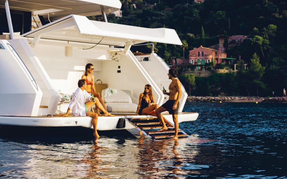 Sirena-88-yacht-review-beach-club-credit-Jeff-Brown