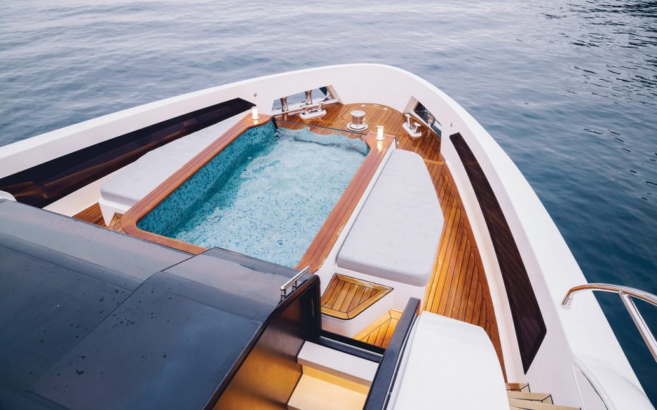 Sirena-88-yacht-review-jacuzzi-credit-Jeff-Brown