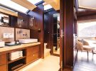 Sirena-88-yacht-review-master-en-suite-credit-Jeff-Brown