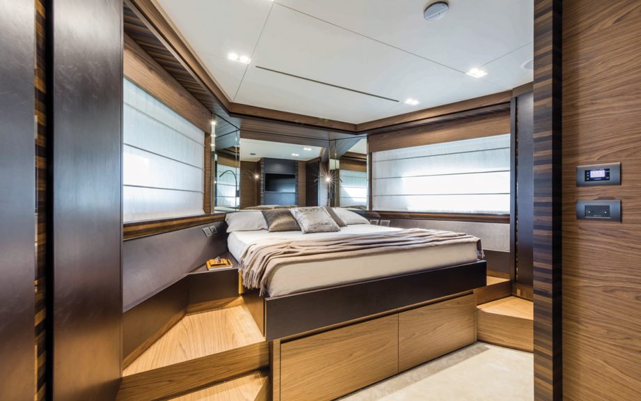 ferretti-670-yacht-review-VIP-cabin