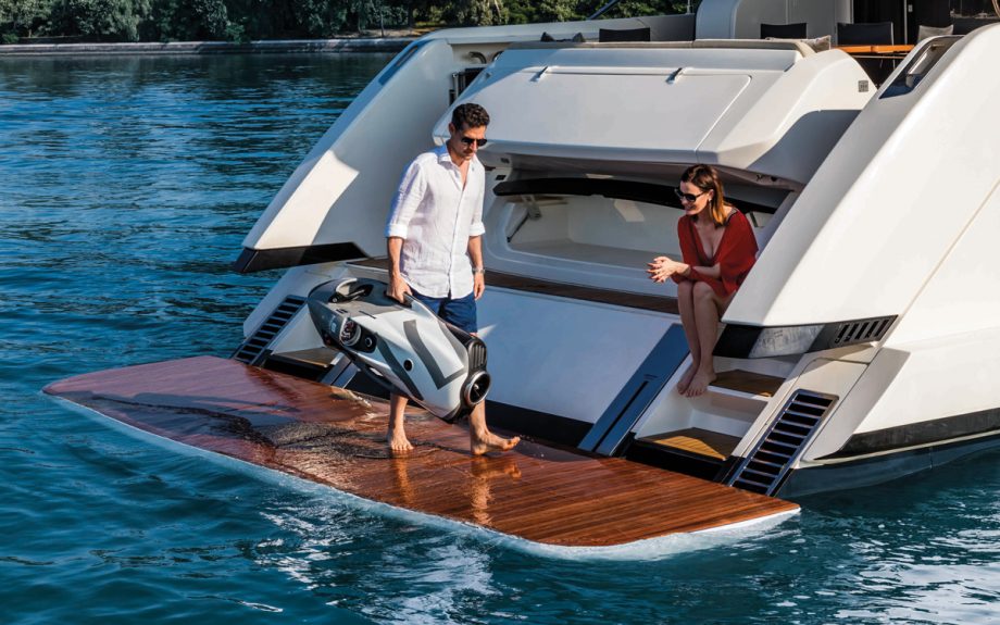 ferretti-670-yacht-review-bathing-platform