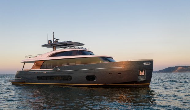 Azimut-Magellano-25-metri-new-yachts-exterior