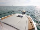 Beneteau-Flyer-7-sundeck-boat-test-foredeck-close-up