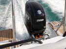 Beneteau-Flyer-7-sundeck-boat-test-outboard