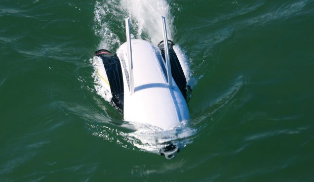 power-vision-powerdolphin-underwater-drone-tested-diving-hero