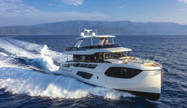 absolute-navetta-64-test-drive-review-video
