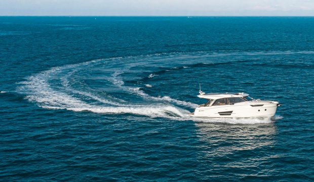 greenline-45-coupe-new-yachts-exterior-running-shot-hero
