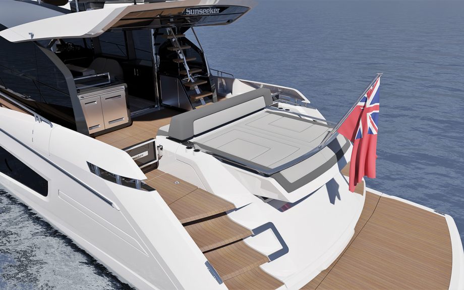 Sunseeker-65-sport-yacht-first-look-new-boats-cockpit