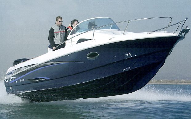 Beneteau-Flyer-750-review-in-action-credit-Graham-Snook