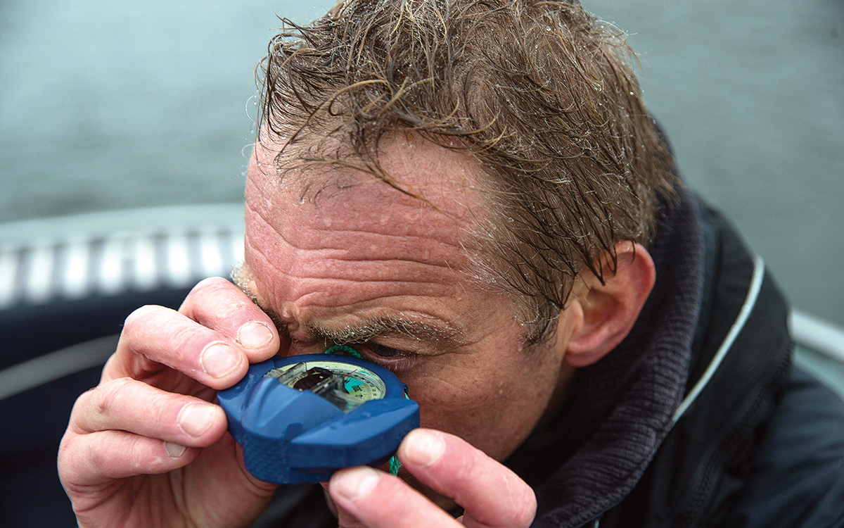 how-to-use-pilotage-skills-to-enter-any-harbour-bearing