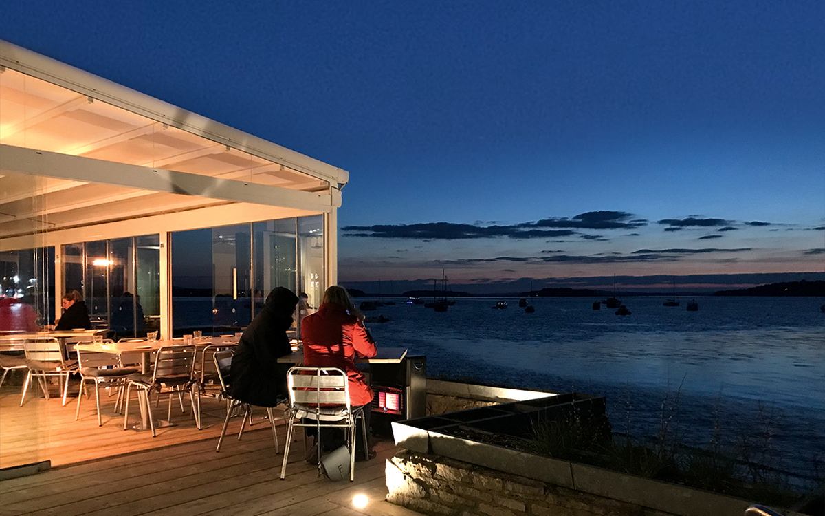 best-seaside-restaurants-shell-bay-poole-view