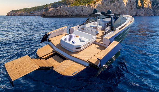 evo-r6-open-test-drive-review-cockpit-hero