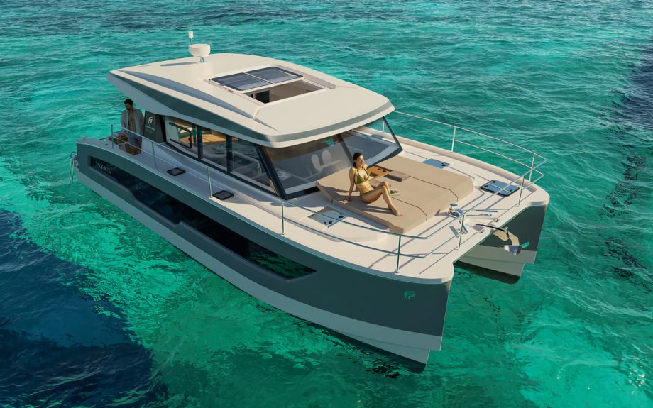 fountaine-pajot-my4s-foredeck-cannes-yachting-festival-2021