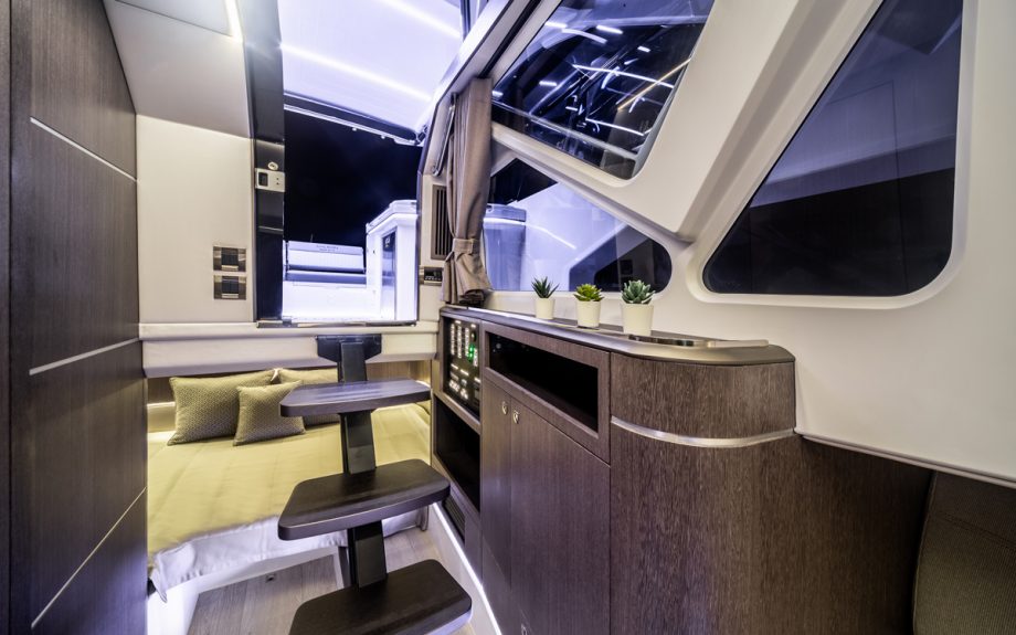 galeon325-gto-galley-cannes-yachting-festival-2021
