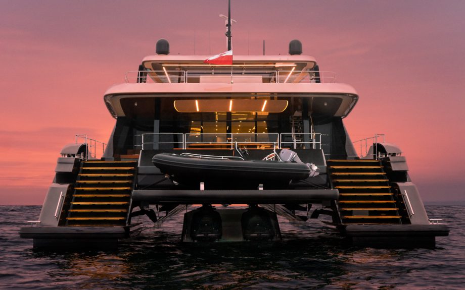 100-sunreef-power-exterior-12