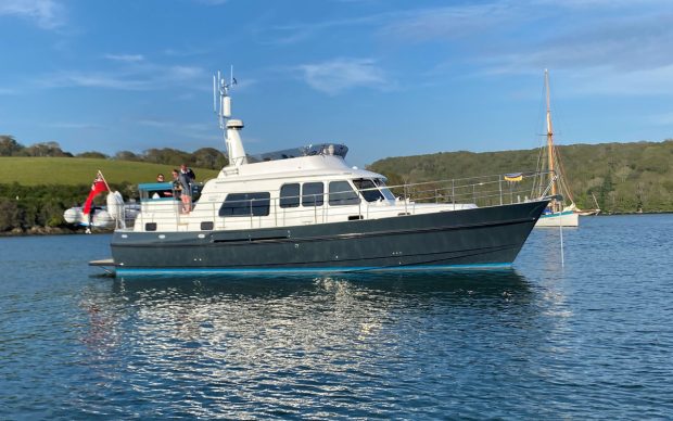 cockwells-hardy-42-hybrid-exterior-southampton-boat-show-2021