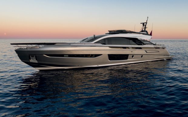 azimut-grande-s10-yacht-tour-aquaholic