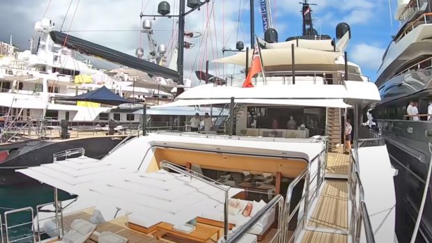 alia-60m-yacht-tour-aquaholic