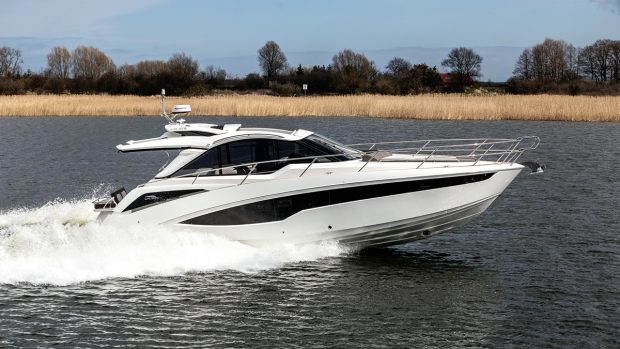 galeon-405-hts-first-look-exterior