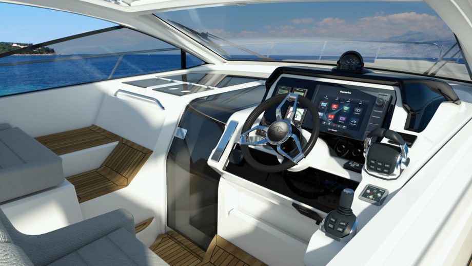 sealine-S390-first-look-helm