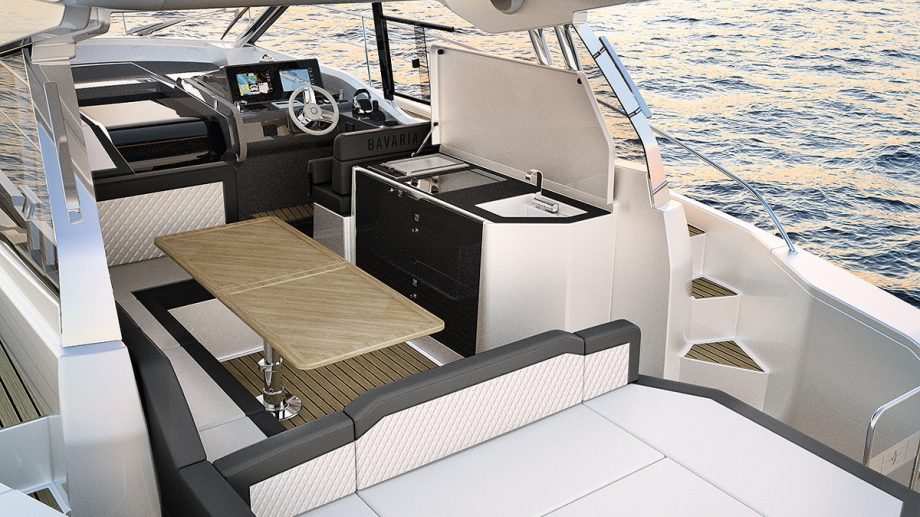 bavaria-sr36-first-look-cockpit