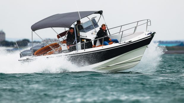 boston-whaler-outrage-24-refit-video